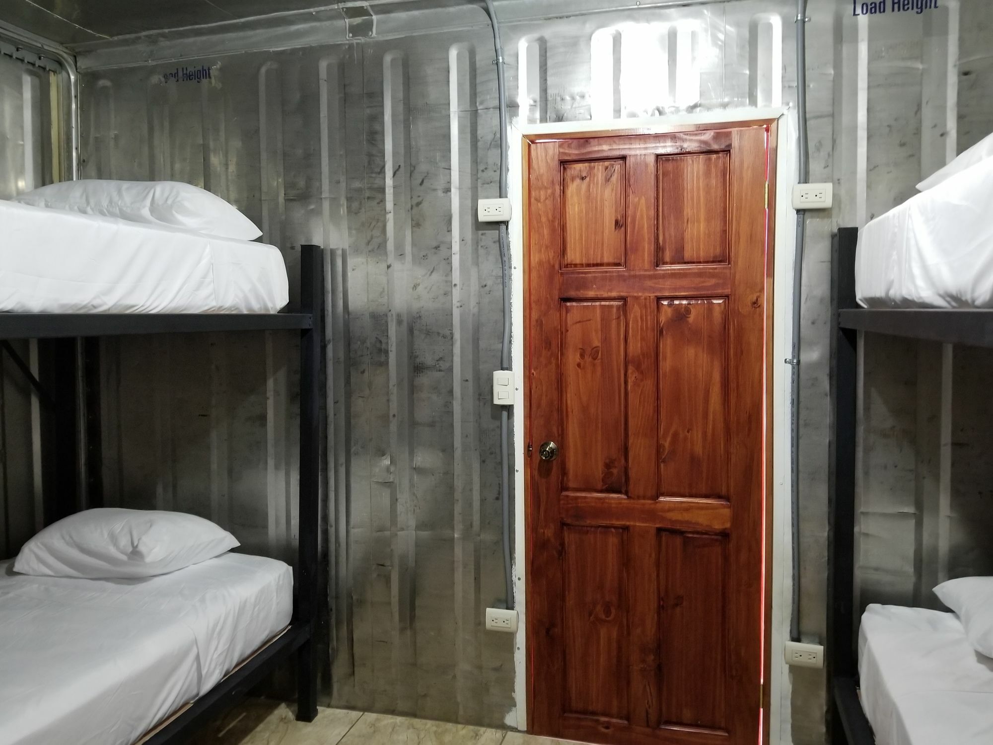 Arenal Container Hostel La Fortuna Esterno foto